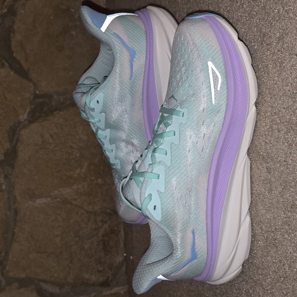 Hoka Clifton 9 - Picture 2 of 14